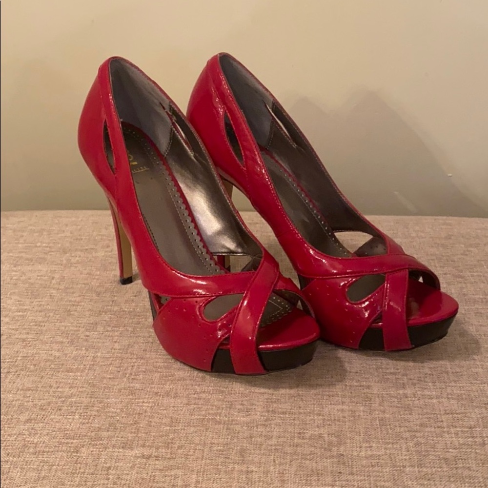 Bakers Peep Toe Heels